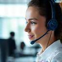 Customer support agent assisting client over mobile